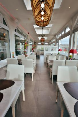 Ara Brasserie De Mol